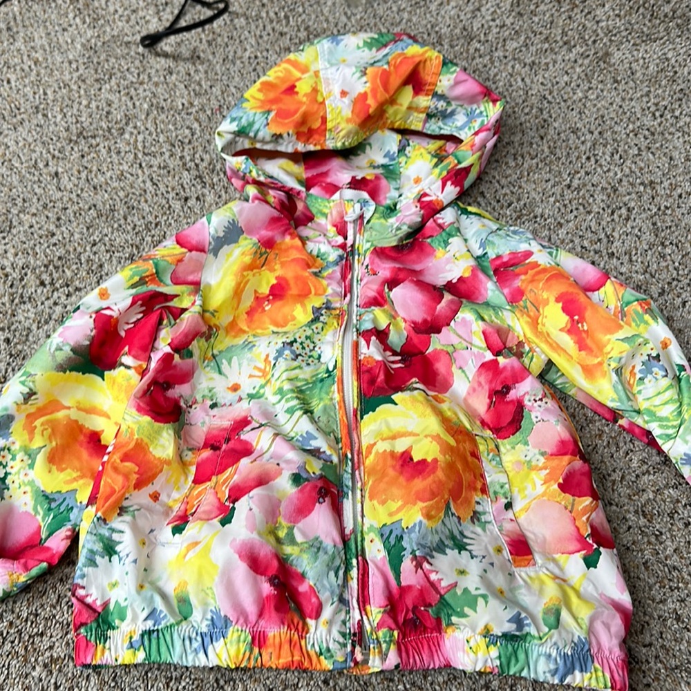 Gap size 3 windbreaker